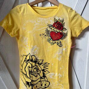 NWOT Vocal Apparel Womens Crystal Yellow Heart Wings TRUE LOVE T Shirt S